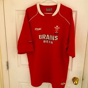Wales rugby jersey   Red